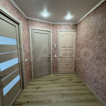 Продается Многокомнатная квартира, 62,1 м²