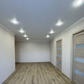 Продается Многокомнатная квартира, 62,1 м²