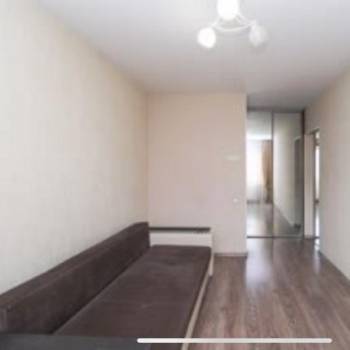 Продается 1-комнатная квартира, 33 м²