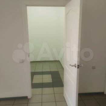 Продается Нежилое помещение, 179,5 м²