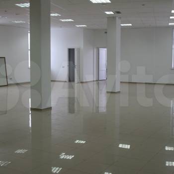 Продается Нежилое помещение, 2000 м²