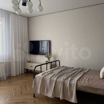 Продается 1-комнатная квартира, 40,4 м²