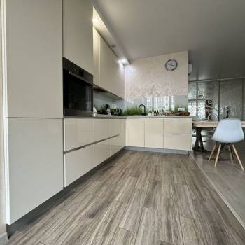 Сдается Многокомнатная квартира, 84 м²