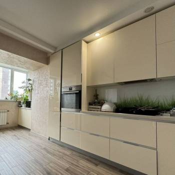 Сдается Многокомнатная квартира, 84 м²