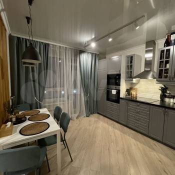 Продается 1-комнатная квартира, 43,5 м²