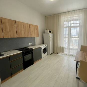 Сдается 1-комнатная квартира, 43 м²