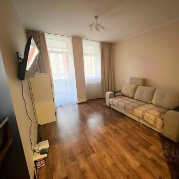 Продается 1-комнатная квартира, 36 м²