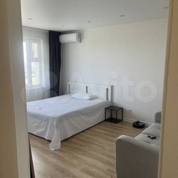 Сдается 1-комнатная квартира, 38 м²