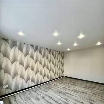 Продается 1-комнатная квартира, 32 м²