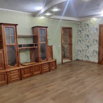 Продается Многокомнатная квартира, 80,9 м²