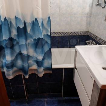 Продается Многокомнатная квартира, 80,9 м²