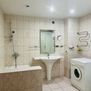 Продается Многокомнатная квартира, 120 м²