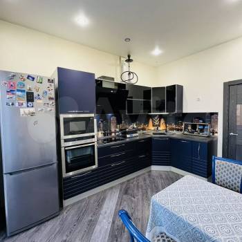 Сдается Многокомнатная квартира, 100 м²