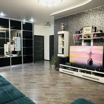 Сдается Многокомнатная квартира, 100 м²