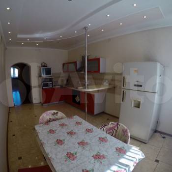 Сдается Многокомнатная квартира, 130 м²