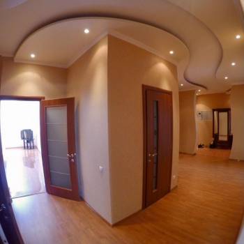 Сдается Многокомнатная квартира, 130 м²