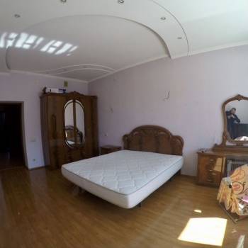 Сдается Многокомнатная квартира, 130 м²