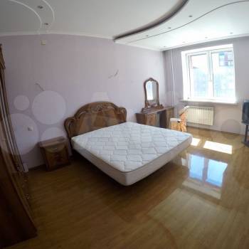 Сдается Многокомнатная квартира, 130 м²