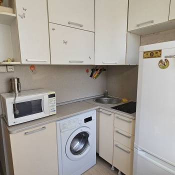 Продается 1-комнатная квартира, 32 м²