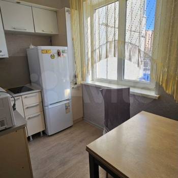 Продается 1-комнатная квартира, 32 м²