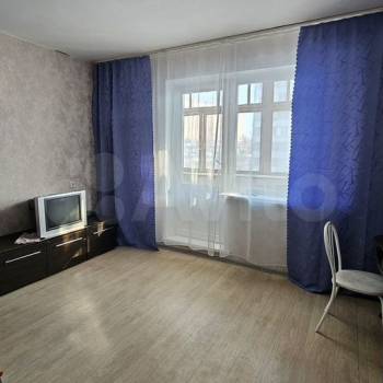 Продается 1-комнатная квартира, 32 м²