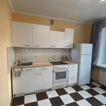 Продается 1-комнатная квартира, 55 м²