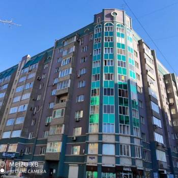 Продается 1-комнатная квартира, 55 м²