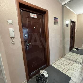 Сдается 1-комнатная квартира, 42 м²