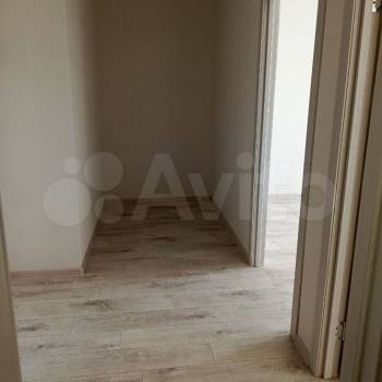 Продается 1-комнатная квартира, 38 м²