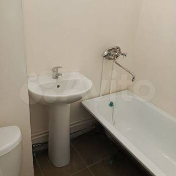 Продается 1-комнатная квартира, 38 м²