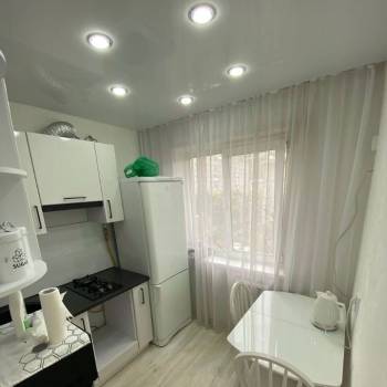 Продается 1-комнатная квартира, 35 м²