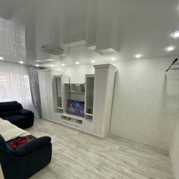 Продается 1-комнатная квартира, 35 м²