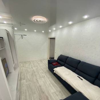 Продается 1-комнатная квартира, 35 м²