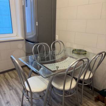 Сдается Многокомнатная квартира, 70 м²