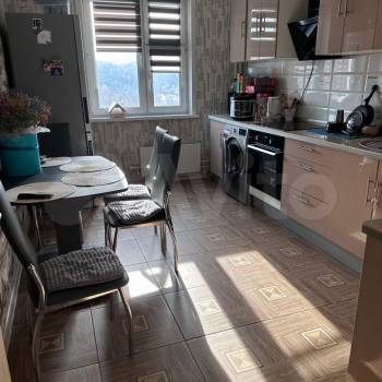 Сдается 2-х комнатная квартира, 61 м²