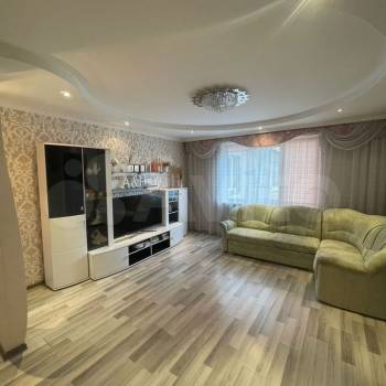 Продается Многокомнатная квартира, 85 м²