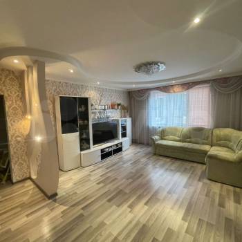 Продается Многокомнатная квартира, 85 м²