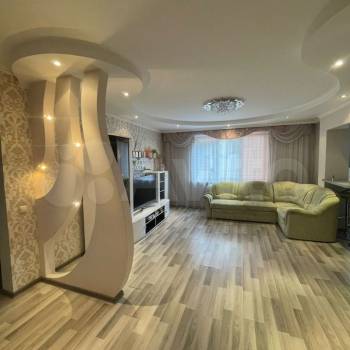 Продается Многокомнатная квартира, 85 м²