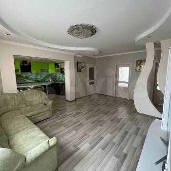 Продается Многокомнатная квартира, 85 м²