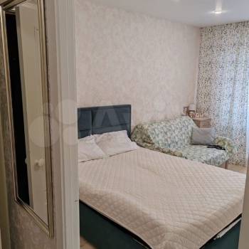 Продается 1-комнатная квартира, 32 м²