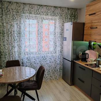 Продается 1-комнатная квартира, 32 м²