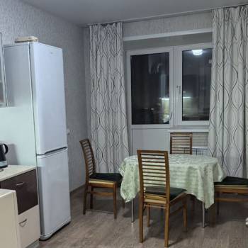 Сдается 1-комнатная квартира, 45 м²