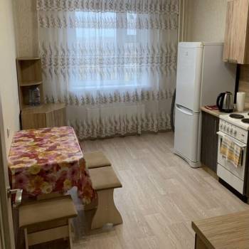 Сдается 2-х комнатная квартира, 63 м²