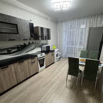 Сдается 2-х комнатная квартира, 66 м²