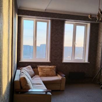 Продается 1-комнатная квартира, 36 м²