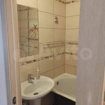 Продается Многокомнатная квартира, 82 м²