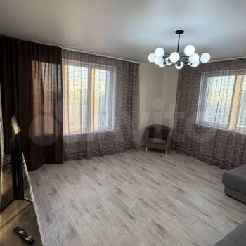 Сдается 2-х комнатная квартира, 64 м²