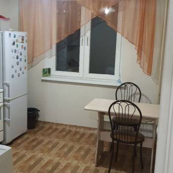 Сдается 1-комнатная квартира, 40 м²