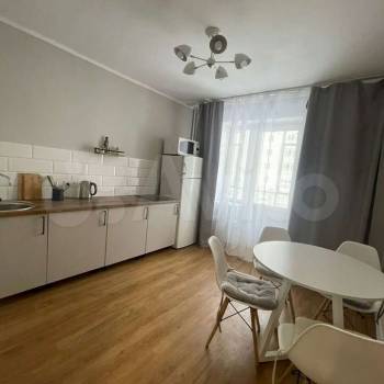 Сдается 1-комнатная квартира, 37 м²