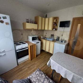 Продается 1-комнатная квартира, 40,7 м²